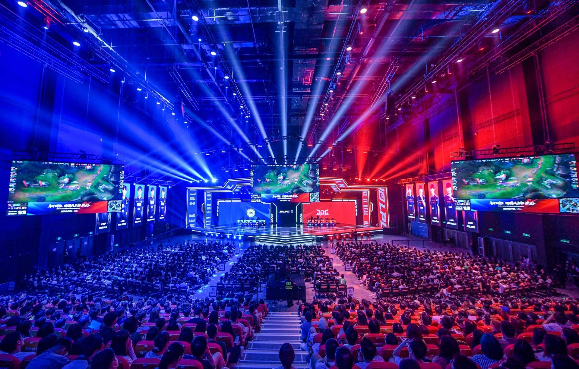 球和严密的 球和严密的