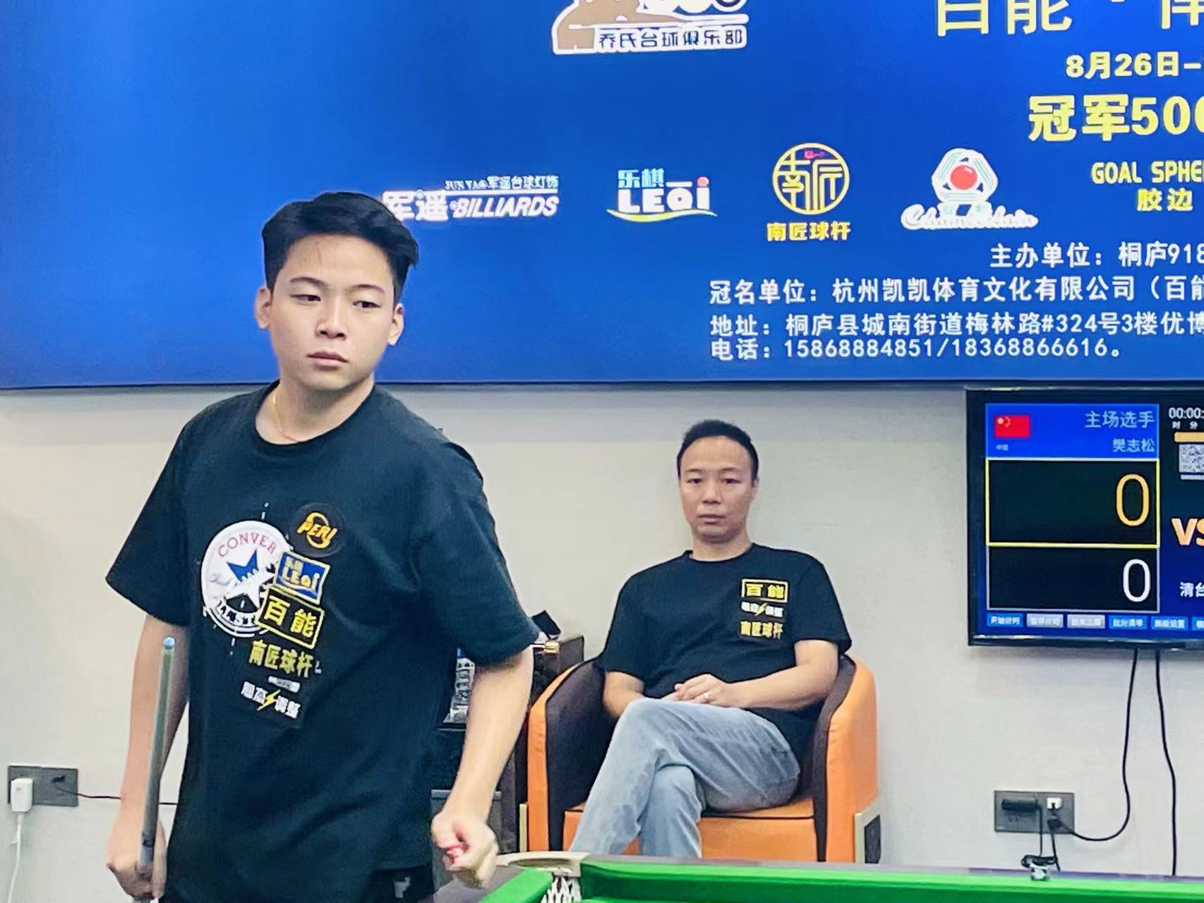 挑选商品的 挑选商品的