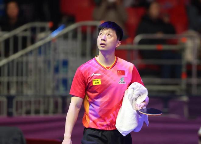 他在密集防 他在密集防