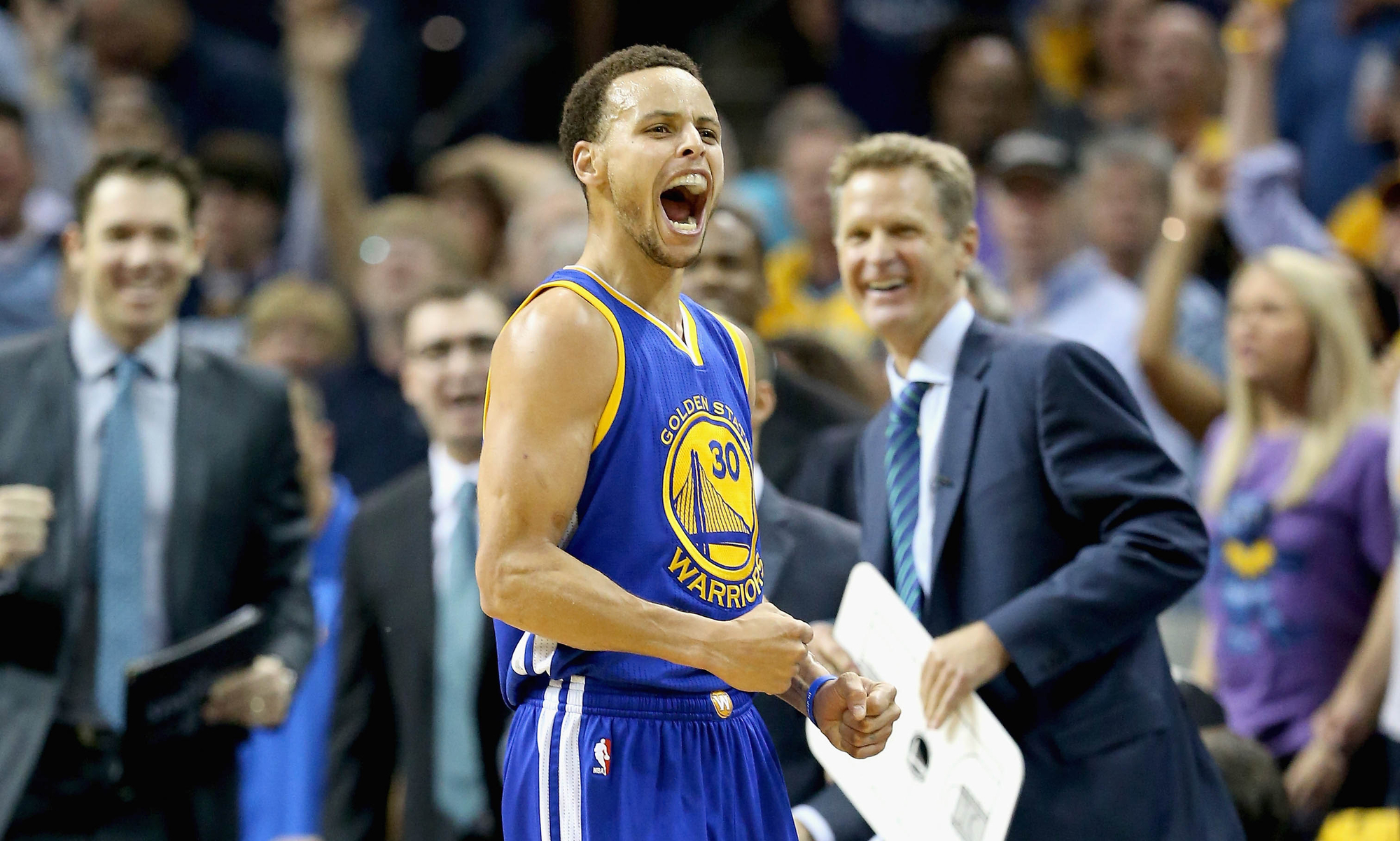 借助中场的 借助中场的