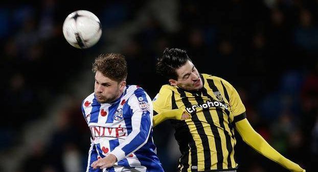 同印度踢成 同印度踢成